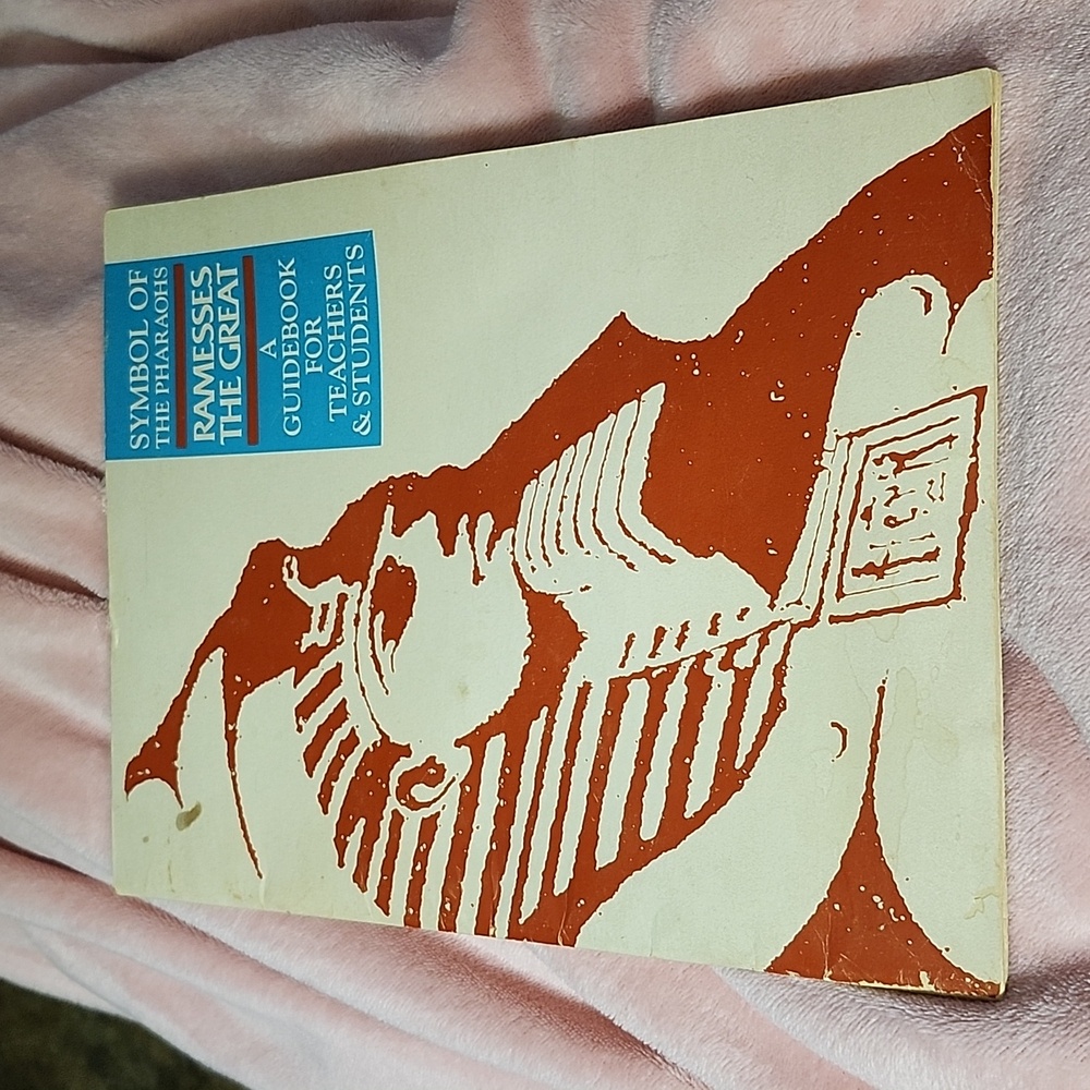 VINTAGE 1987 RAMESSES THE GREAT GUIDEBOOK